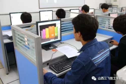 嵐縣初高中畢業生福音 計算機技術開發專業，畢業即就業，入學即簽合同